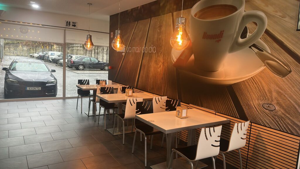 Interior da Pastelaria Butterfly